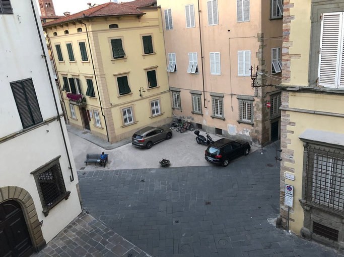 Exterior & Views 2, Palazzo Dipinto, Lucca