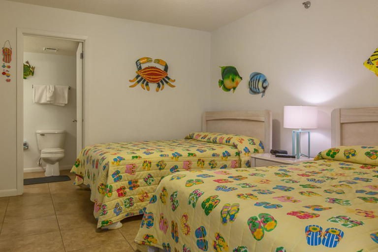 Bedroom 3, Phoenix VII #1009, Baldwin