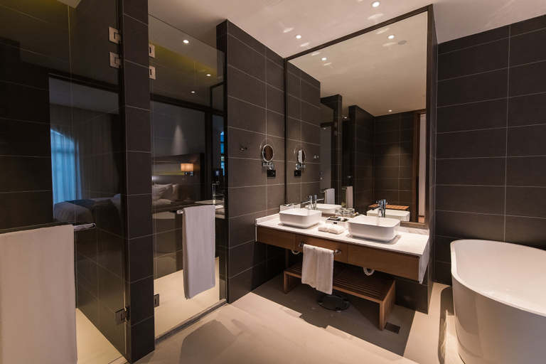 Bathroom 4, Novotel Suzhou Tai Lake Santeh Hotel, Suzhou