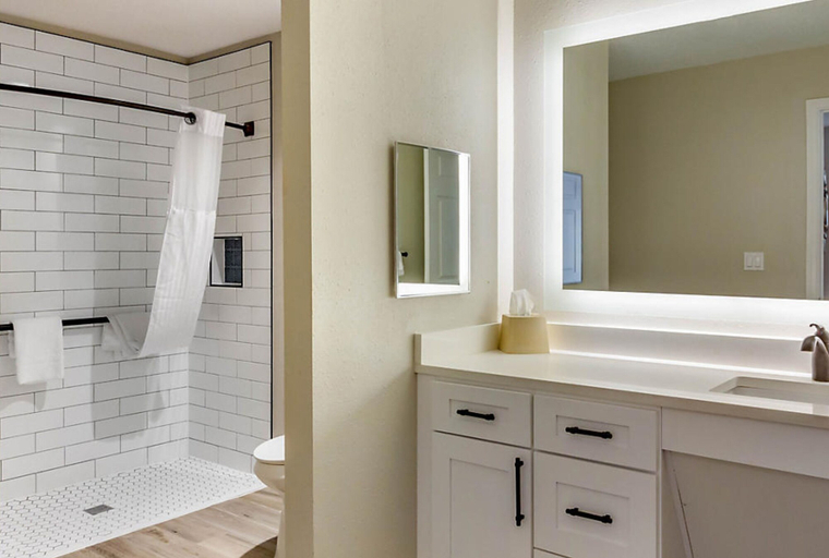 Bathroom 4, Via Roma Beach Resort, Manatee