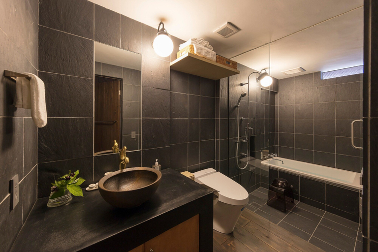 Bathroom, Toji Akebono-an, Kyoto