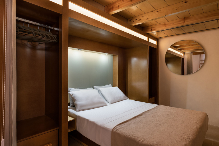 Bedroom 3, San Salvatore Monastery, Crete