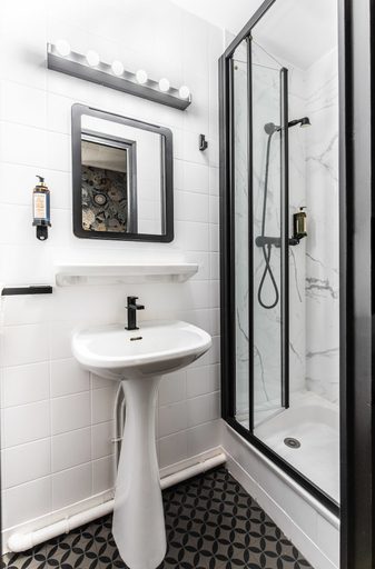 Bathroom 4, Hôtel Lanjuinais, Ille-et-Vilaine