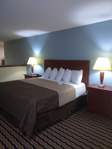 Bedroom 3, Expo Inn Hotel, Tulsa