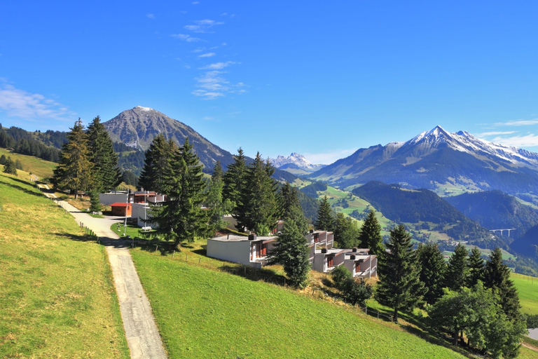 Others 3, Leysin Lodge, Aigle