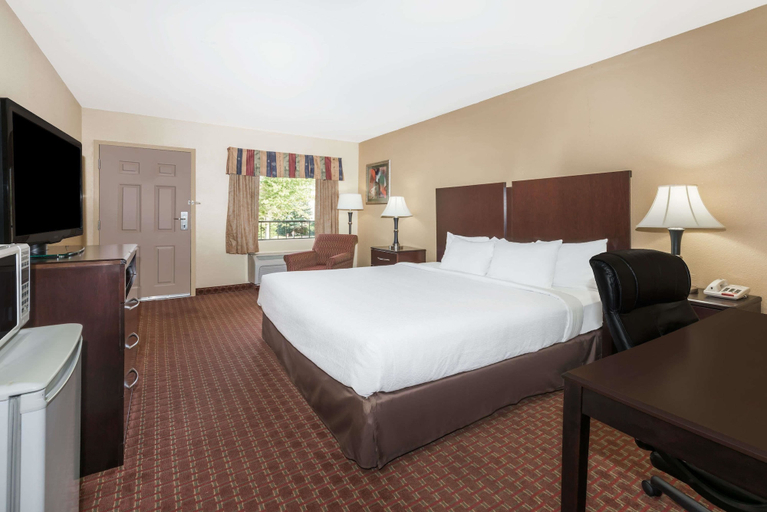 Bedroom 3, Days Inn Lexington SE/Hamburg, Fayette