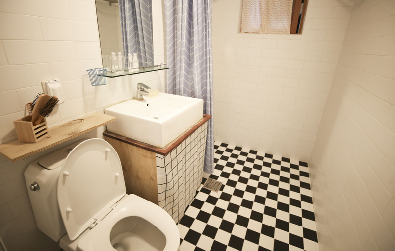 Bathroom 5, Ilyo Stay, Mapo