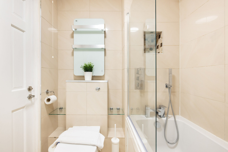 Bathroom 4, The Paddington Collection, London