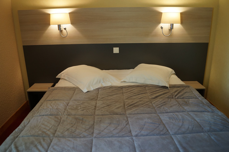 Bedroom 2, La Martinière, Drôme