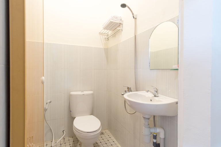 Bedroom 4, Capital O Kamani Homestay Syariah Medan, Medan