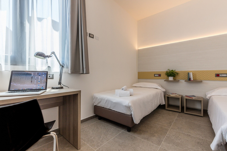 Bedroom 4, Camplus Palermo, Palermo