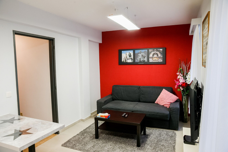 Others 5, Renovated Apartment in Antwerp, Antwerpen