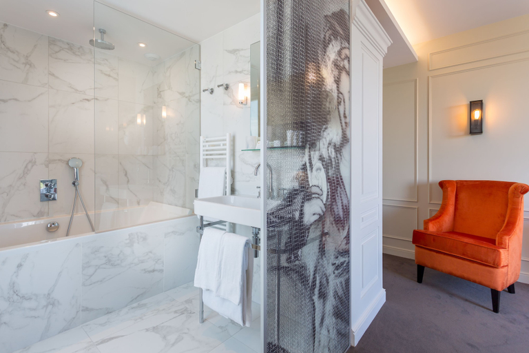 Bathroom 4, Hôtel La Comtesse, Paris