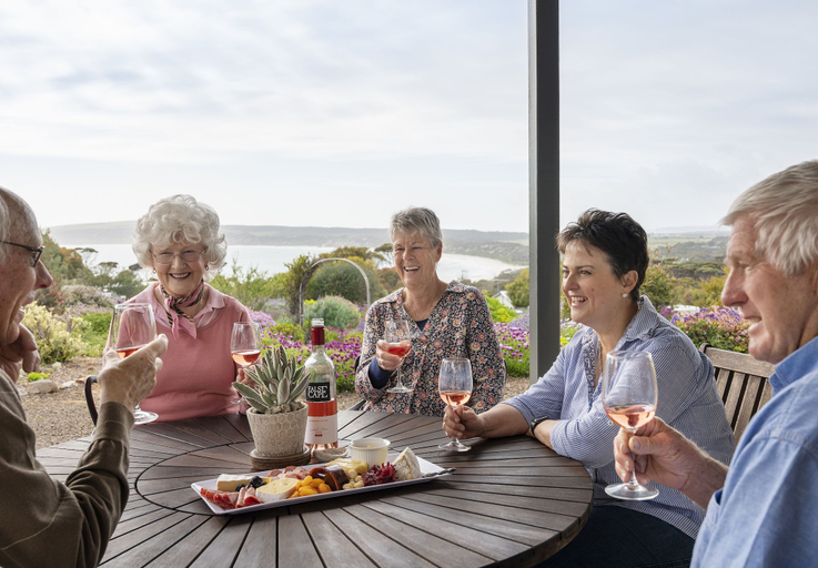 Food & Drinks 4, Emu Bay Holiday Homes, Kangaroo Island