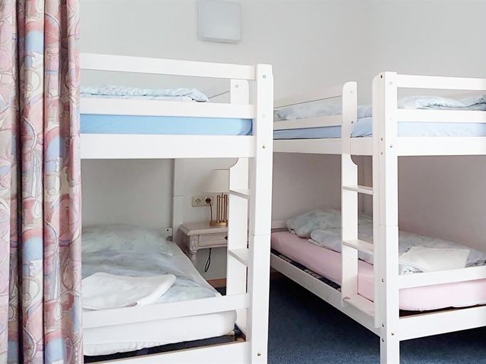 Bedroom 3, Fichtelberghütte, Erzgebirgskreis