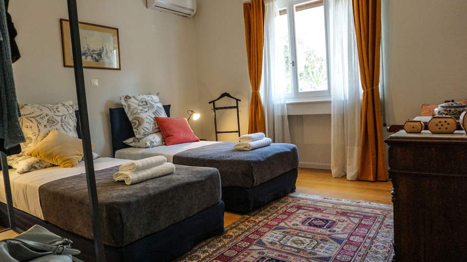 Others 5, A Happy stay by Edem Beach, Attica