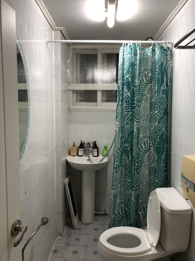 Bathroom 5, Hostel Metro, Dong-daemun