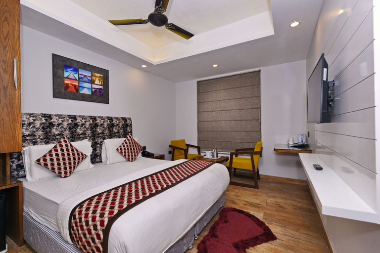 Bedroom 3, Staybook Hotel Nitya Maharani, Delhi