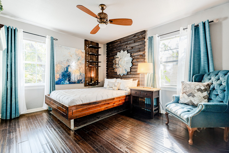 Bedroom 1, Mr. Wilson, Travis