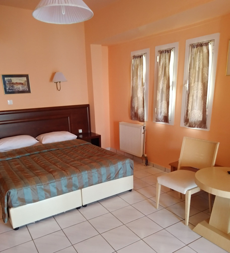 Bedroom 3, POLYCHRONO BEACH HOTEL, Central Macedonia