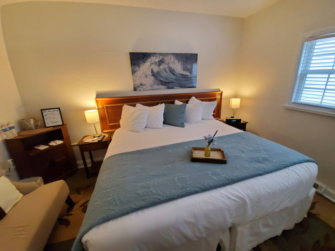 Bedroom 3, The Lakehouse Inn, Ashtabula
