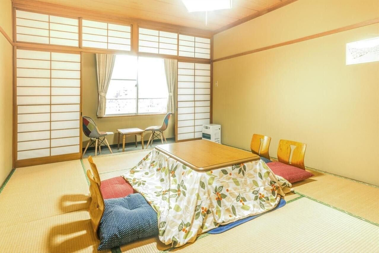 Bedroom 4, Hotel Ina, Ina