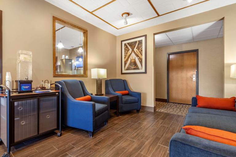 Others 5, Comfort Inn Valentine, Cherry