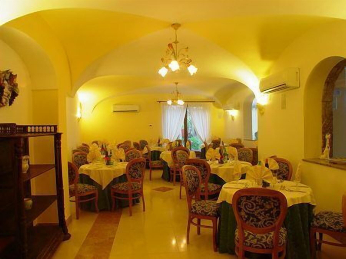 Food & Drinks 5, Hotel Villa Franca, Napoli