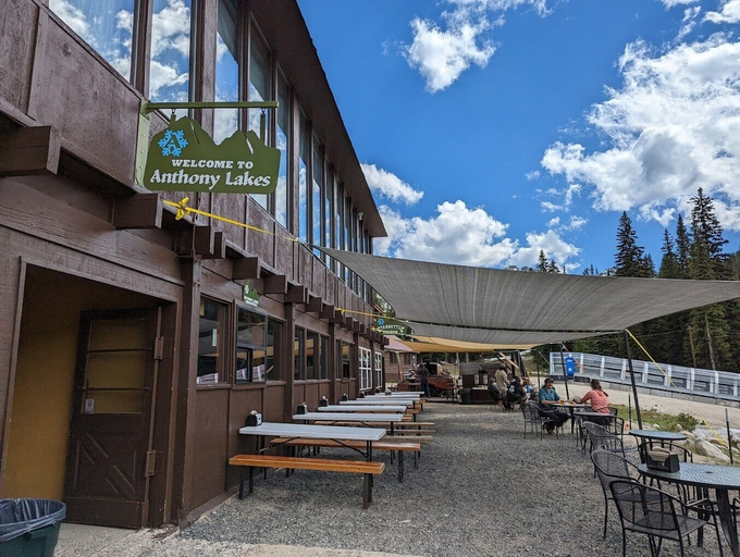 Exterior & Views 2, Bridge Street Inn, Baker