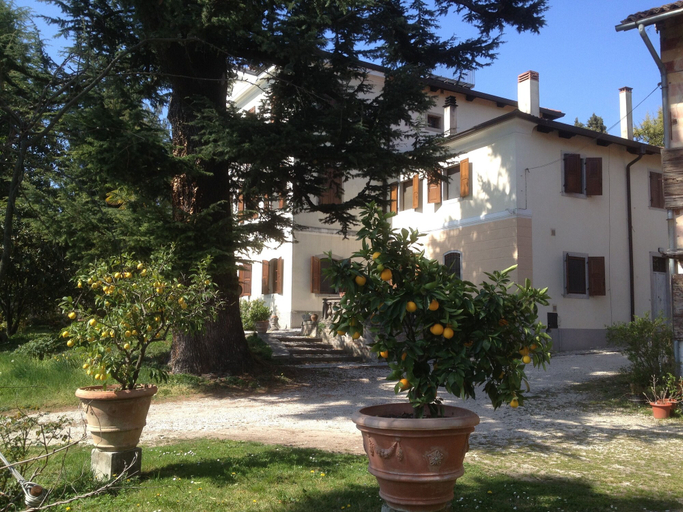 Exterior & Views 2, B&B Antica Scuderia, Udine