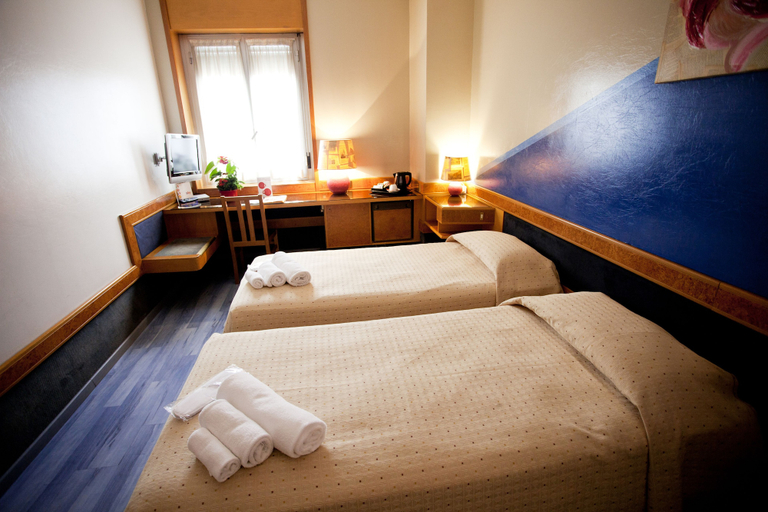 Bedroom 2, Hotel Diplomatic, Torino