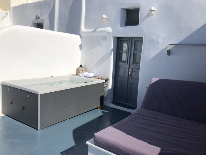 Bedroom 3, Aspa Caves, South Aegean