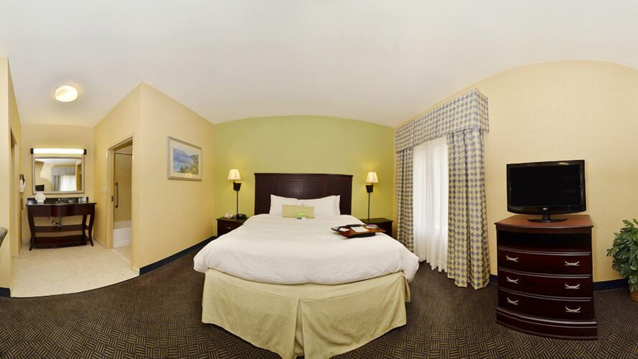 Bedroom 3, Hampton Inn & Suites Nacogdoches, Nacogdoches