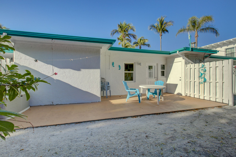 Exterior & Views 2, Sea Club I Beach Resort, Manatee