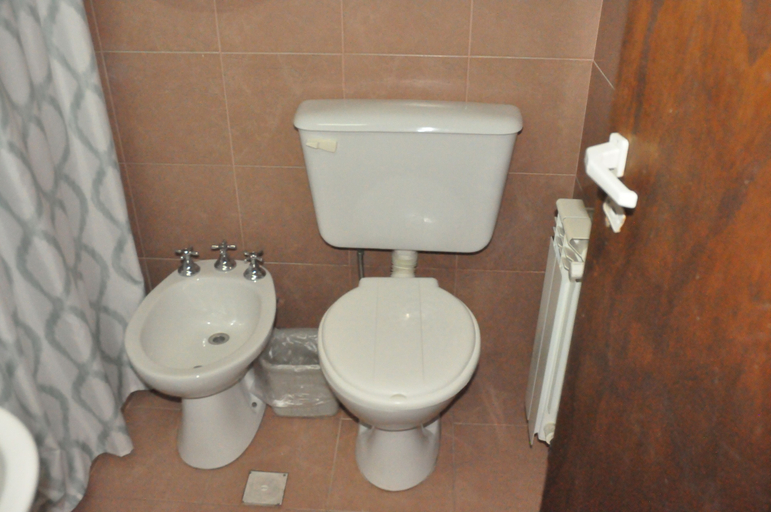 Bathroom 3, Hosteria Patagonia, Lago Argentino