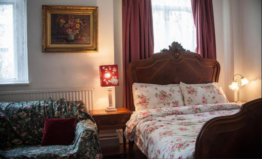 Bedroom 4, Juliette's Bed and Breakfast, London