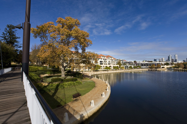 Exterior & Views 2, East Perth Suites Hotel, Perth