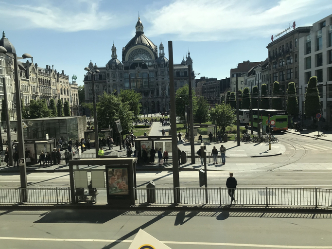 Exterior & Views 2, Renovated Apartment in Antwerp, Antwerpen