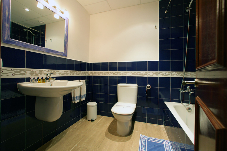 Bathroom, Hotel Sa Riera, Girona
