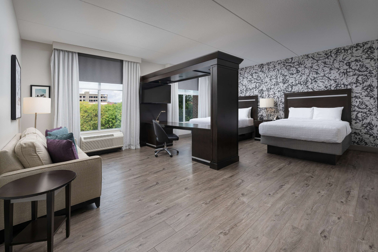 Bedroom 3, Hampton Inn & Suites Chattanooga/Downtown, Hamilton