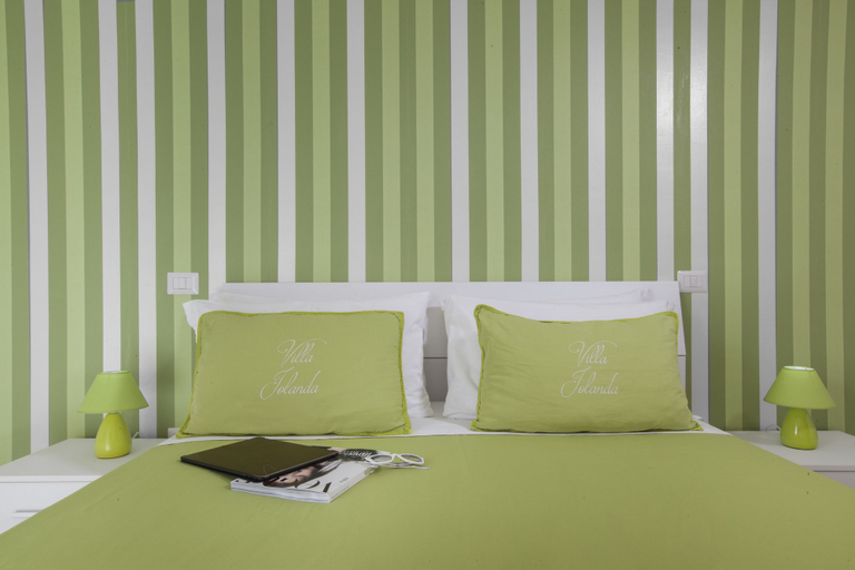 Bedroom 3, Villa Iolanda, Napoli