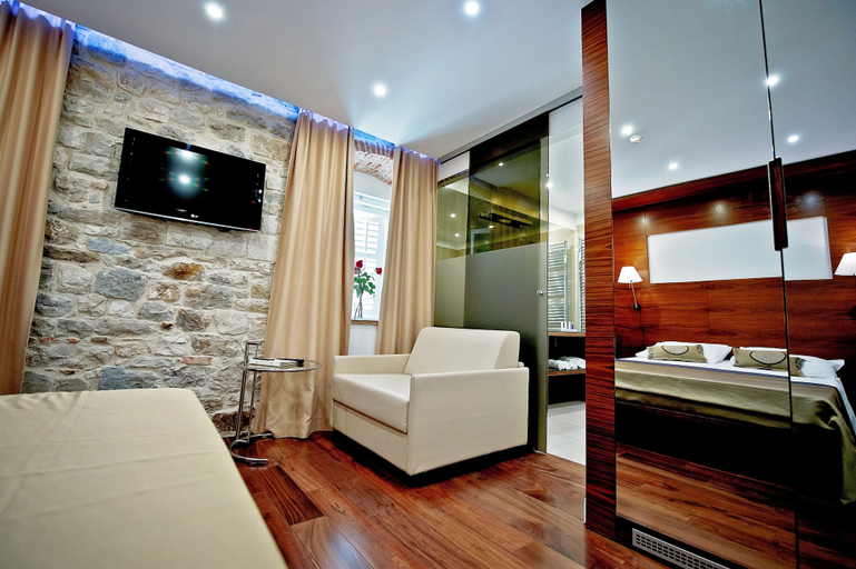 Bedroom 2, Heritage Jupiter Luxury Hotel, Split