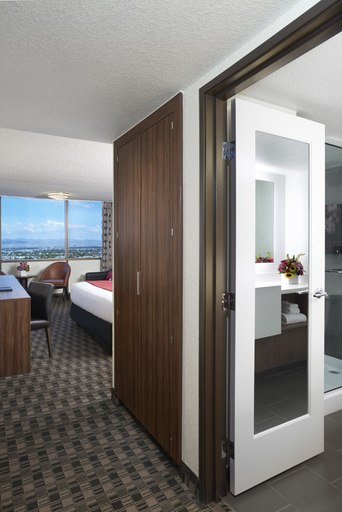 Bedroom 4, the D Las Vegas, Clark