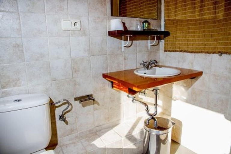 Bathroom 3, Art and Relax - Paperki enea, Guipúzcoa