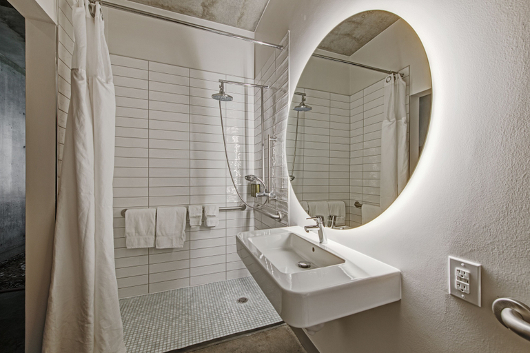 Bathroom 5, NYLO Las Colinas Hotel, Tapestry Collection by Hilton, Irving