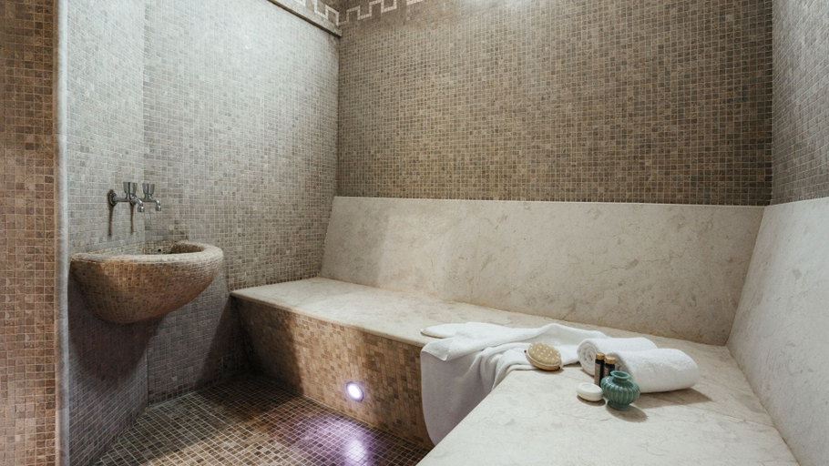 Bathroom 4, Continental Hotel, Odes'ka