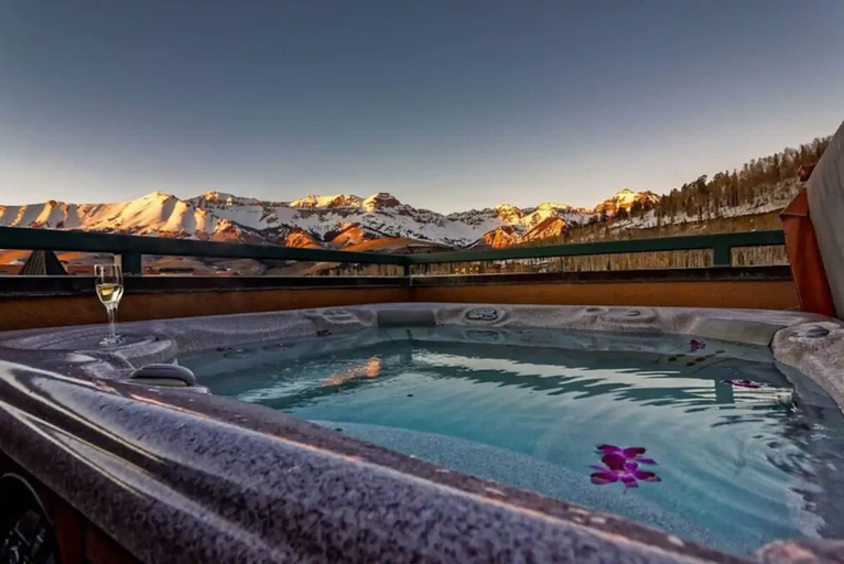 Sport & Beauty 2, Inn at Lost Creek, San Miguel