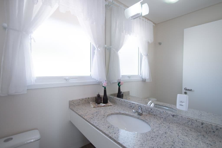 Bathroom 3, Residencial Onze-1, Gramado