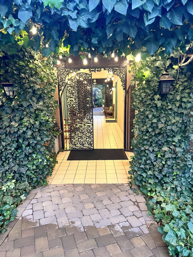 Others 1, Lantern Light Inn - Romantic Getaway, Yavapai