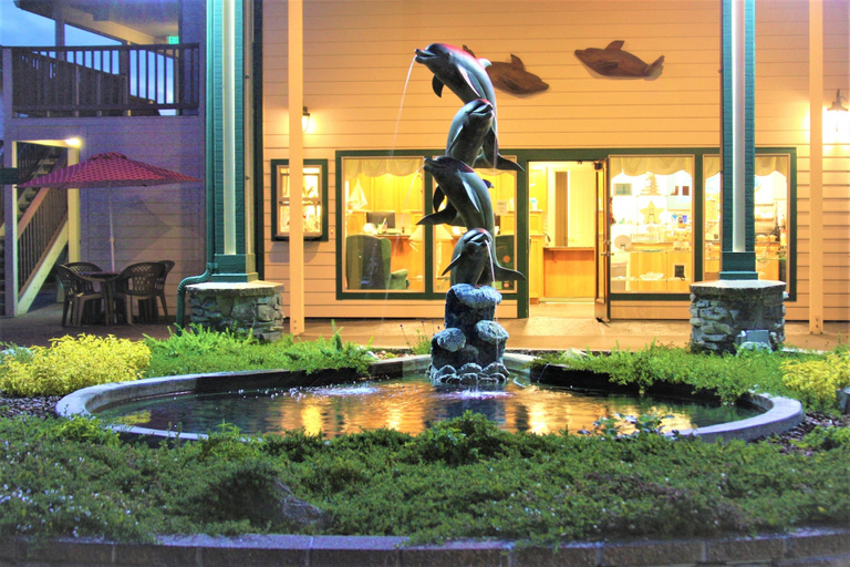Exterior & Views 2, Emerald Dolphin Inn & Mini Golf, Mendocino